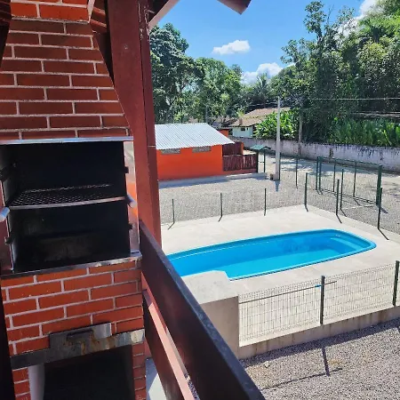 0001.08 - Maranduba - Apto - 2 Dormitório-Ar condicionado - 8 Pessoas - 2 Quadras Do Mar - Piscina - Wi-Fi (Excursão 96 Pessoas)-2